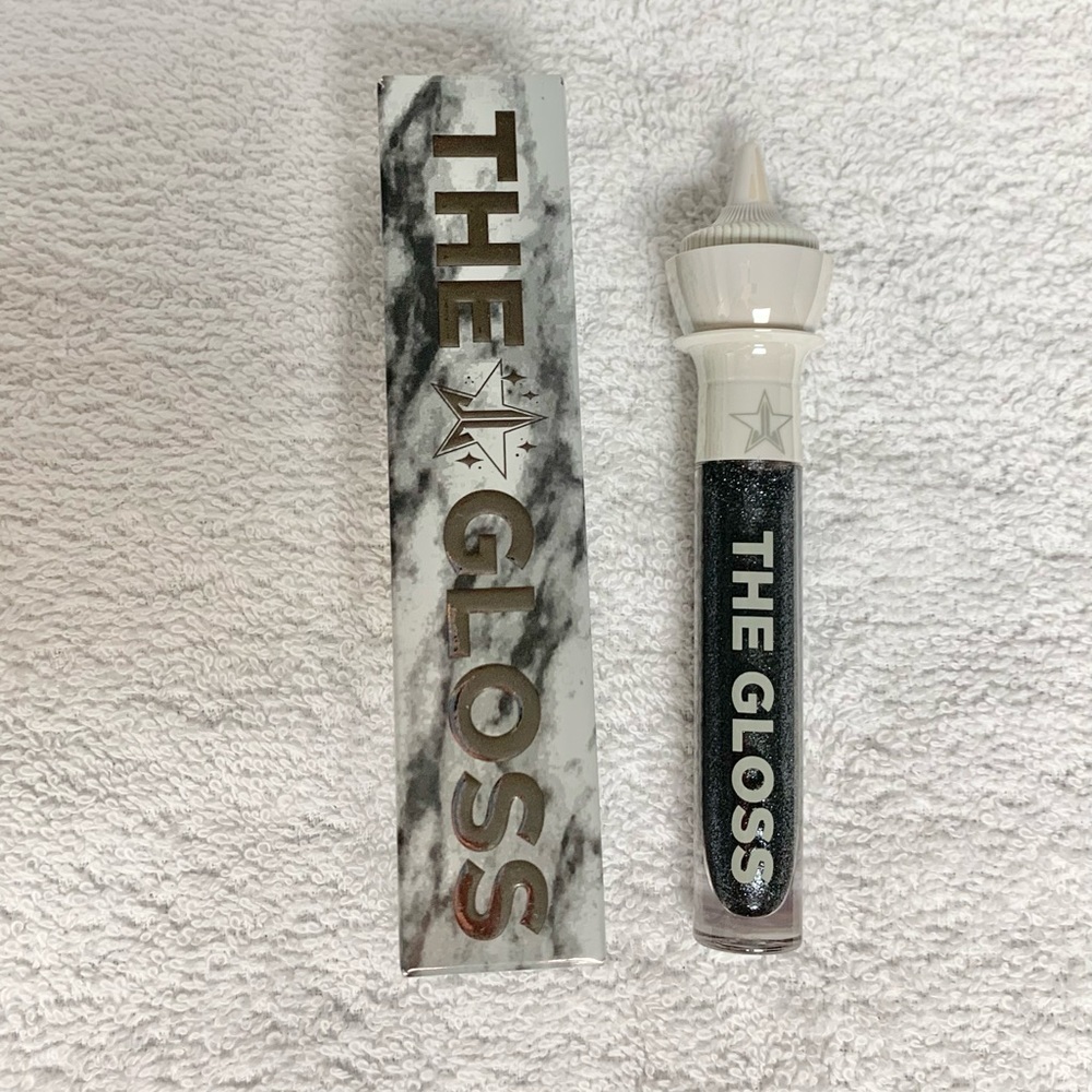 Jeffree Star Lipgloss from the Cremated Collection
